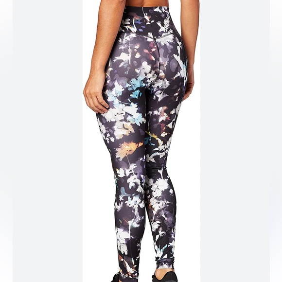 EUC Nike Dri fit full length leggings size XS - Picture 8 of 8